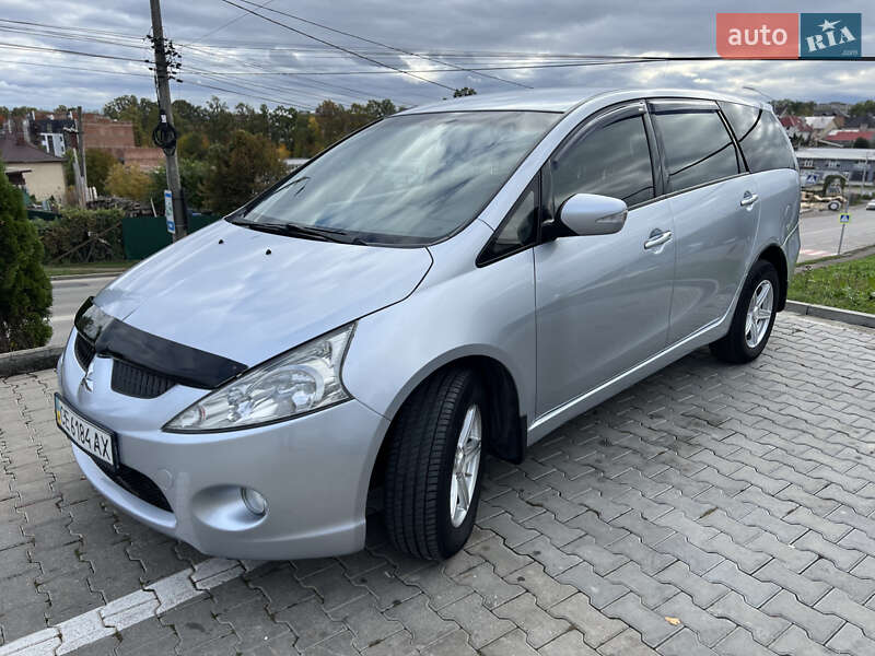 Мінівен Mitsubishi Grandis 2008 в Чернівцях