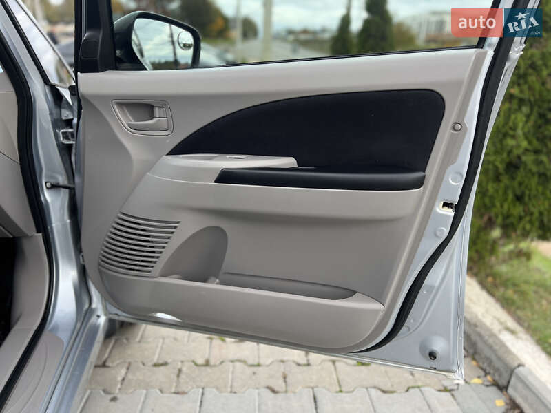 Мінівен Mitsubishi Grandis 2008 в Чернівцях