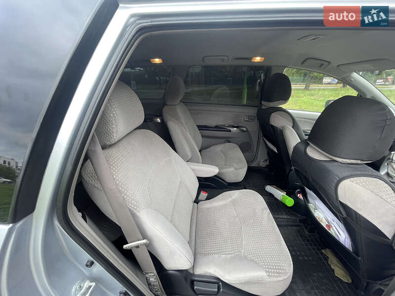 Минивэн Mitsubishi Grandis 2004 в Киеве фото 6 Минивэн Mitsubishi Grandis 2004 в Киеве