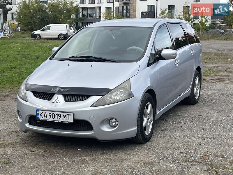 Минивэн Mitsubishi Grandis 2004 в Киеве фото 12 Минивэн Mitsubishi Grandis 2004 в Киеве