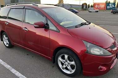 Минивэн Mitsubishi Grandis 2007 в 