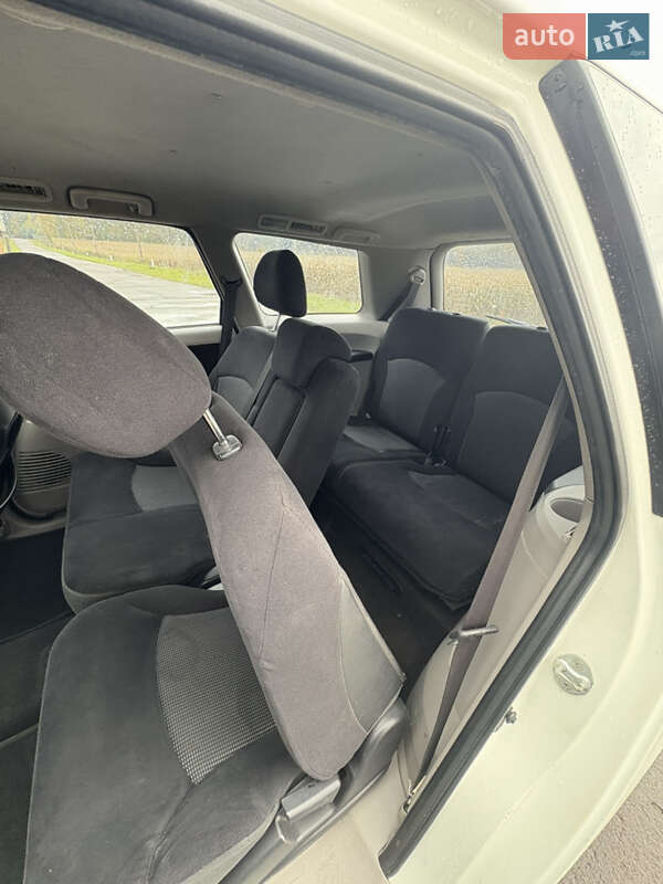 Мінівен Mitsubishi Grandis 2008 в Зорі фото 8 Мінівен Mitsubishi Grandis 2008 в Зорі