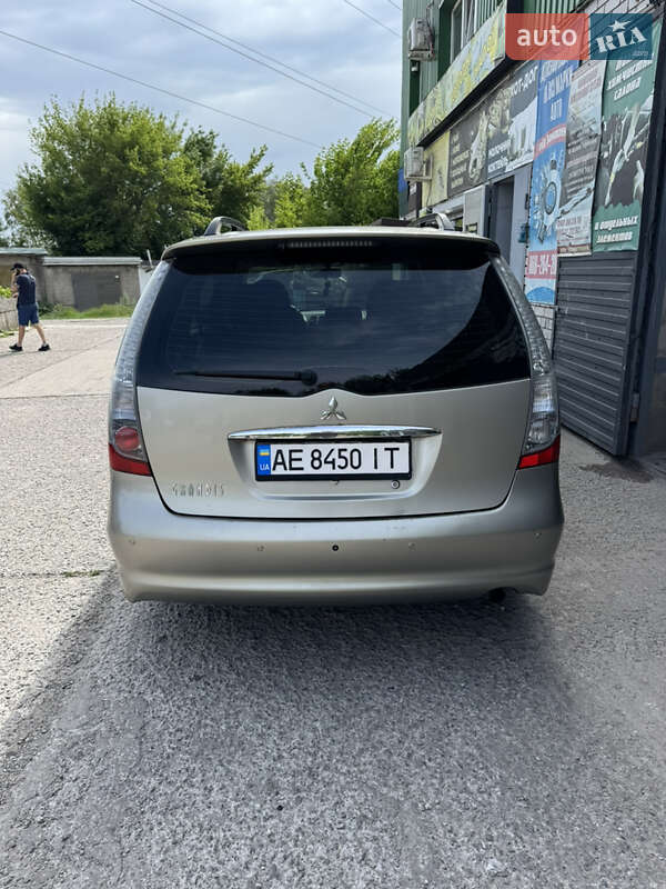 Мінівен Mitsubishi Grandis 2007 в Кам'янському