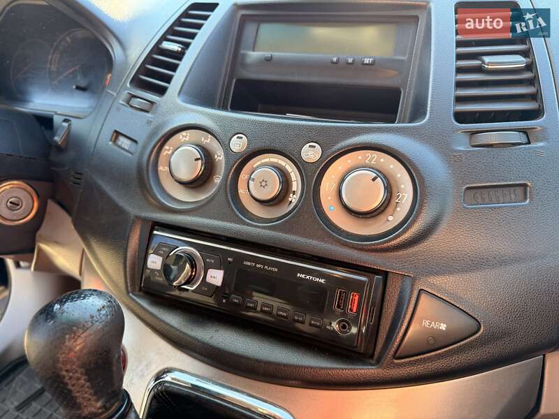 Минивэн Mitsubishi Grandis 2006 в Одессе фото 17 Минивэн Mitsubishi Grandis 2006 в Одессе