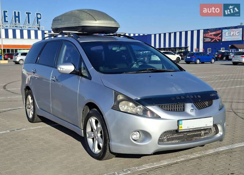 Минивэн Mitsubishi Grandis 2006 в Черновцах