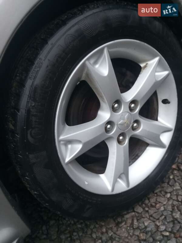 Мінівен Mitsubishi Grandis 2008 в Шпикові