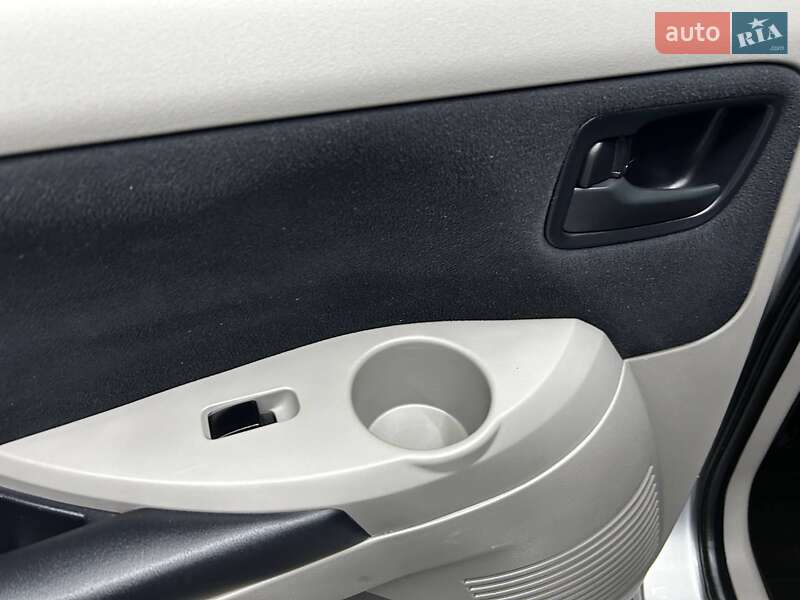 Минивэн Mitsubishi Grandis 2008 в Черновцах