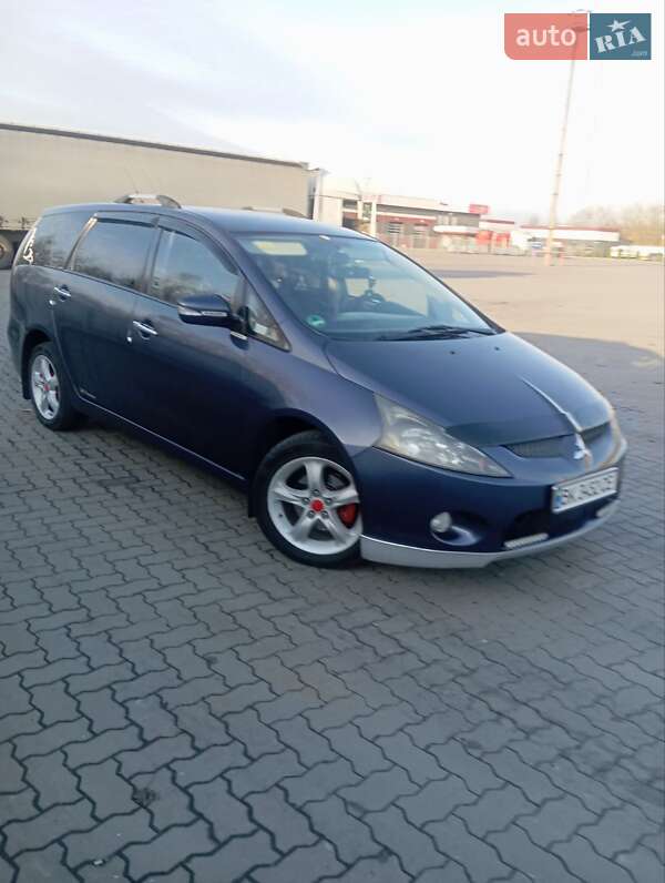 Минивэн Mitsubishi Grandis 2006 в Сарнах фото 2 Минивэн Mitsubishi Grandis 2006 в Сарнах