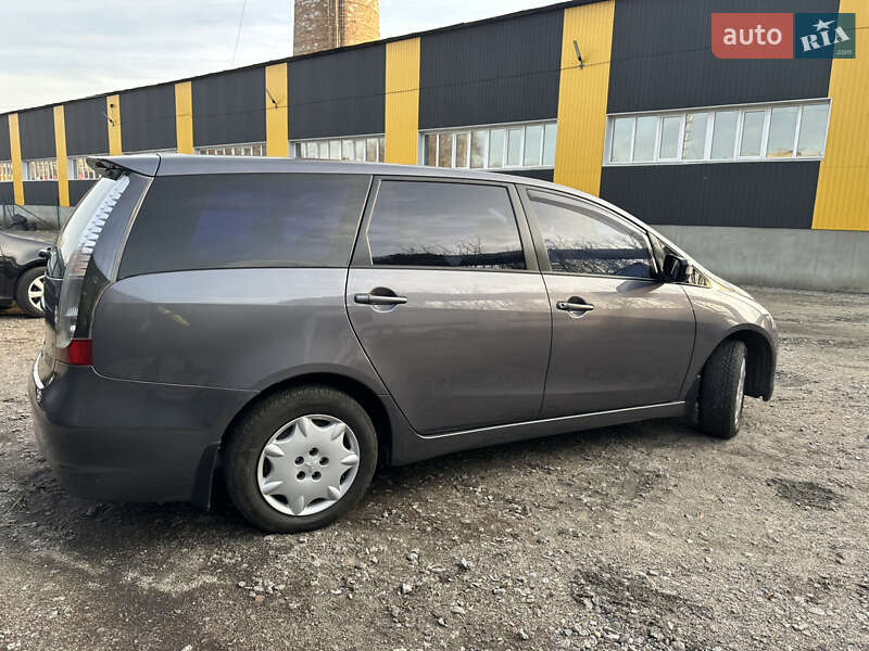 Минивэн Mitsubishi Grandis 2008 в Нежине фото 7 Минивэн Mitsubishi Grandis 2008 в Нежине