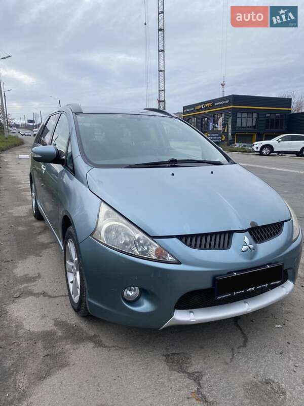Минивэн Mitsubishi Grandis 2008 в Хмельницком фото Минивэн Mitsubishi Grandis 2008 в Хмельницком