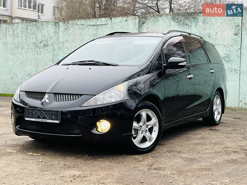 Мінівен Mitsubishi Grandis 2007 в Кам'янському