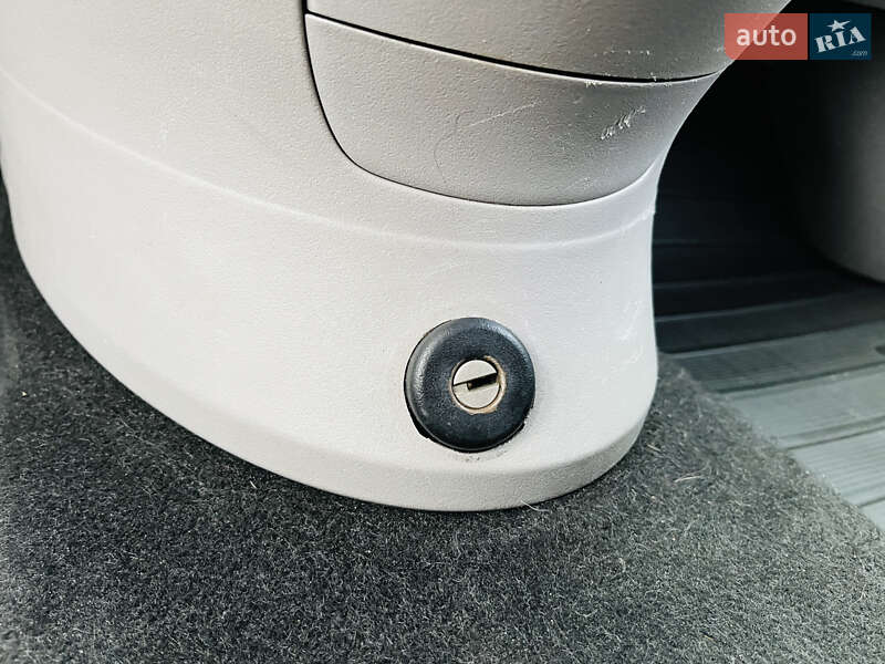 Мінівен Mitsubishi Grandis 2007 в Кам'янському