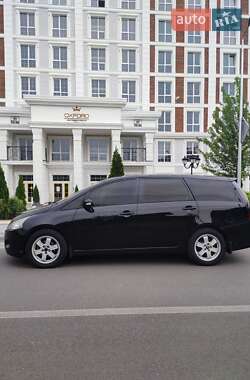 Минивэн Mitsubishi Grandis 2007 в Петропавловской Борщаговке
