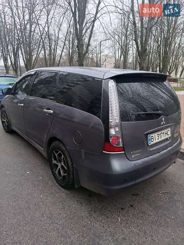 Минивэн Mitsubishi Grandis 2009 в Кременчуге фото 4 Минивэн Mitsubishi Grandis 2009 в Кременчуге