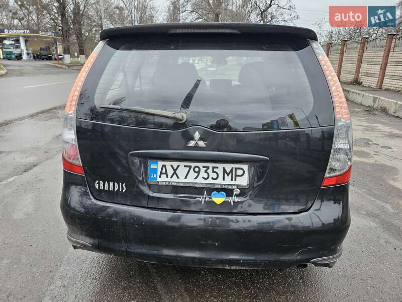 Минивэн Mitsubishi Grandis 2005 в Харькове