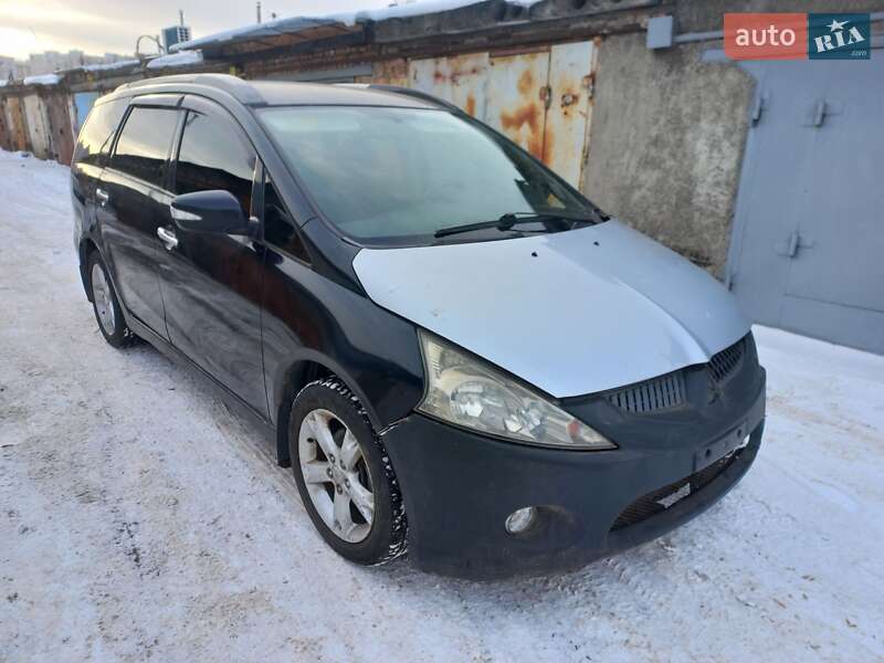 Мінівен Mitsubishi Grandis 2008 в Києві