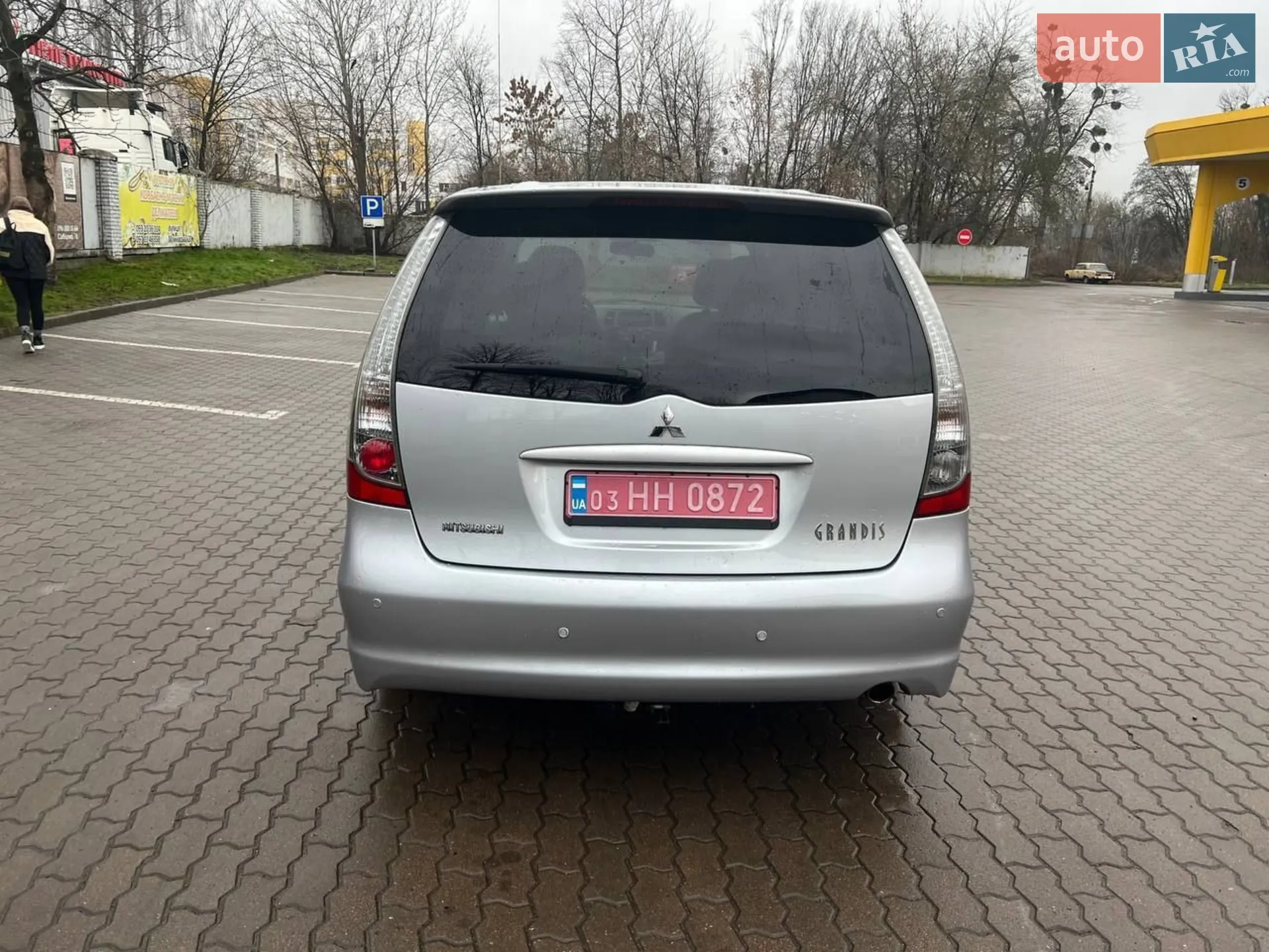 2010 Mitsubishi Grandis - мініатюра 26