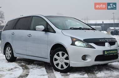 Мінівен Mitsubishi Grandis 2007 в Києві