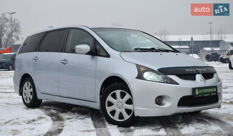 Mitsubishi Grandis 2007