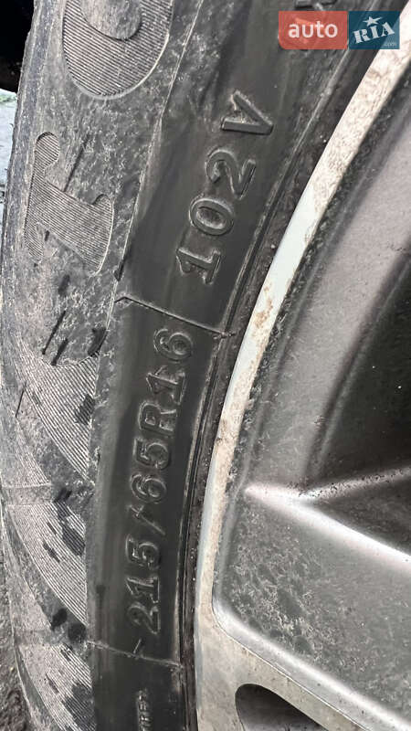 Минивэн Mitsubishi Grandis 2006 в Киеве