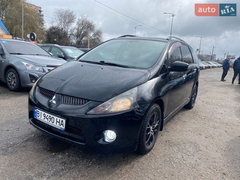 Mitsubishi Grandis 2007