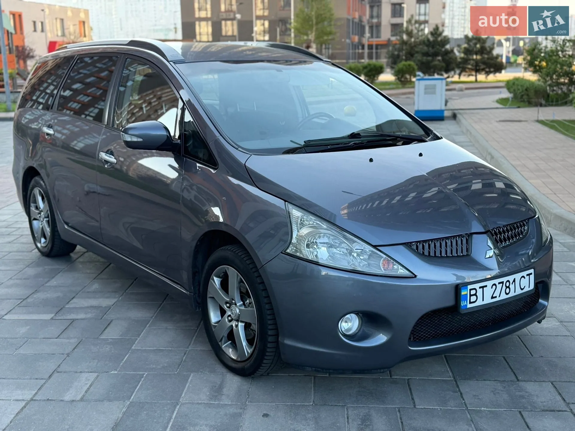 Mitsubishi Grandis 2008 VIN JMBLRNA4W8Z002810 фото оголошення 5 з 30
