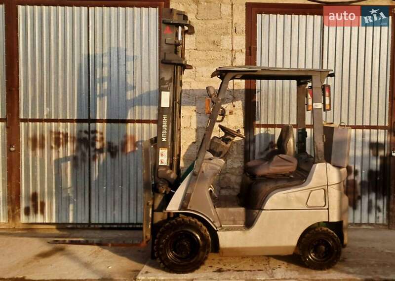 Вилочный погрузчик Mitsubishi Grendia 2005 в 