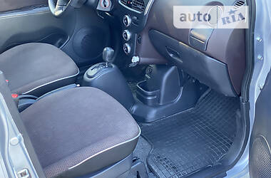 Хэтчбек Mitsubishi i-MiEV 2012 в 