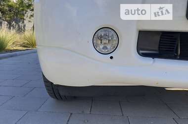 Хэтчбек Mitsubishi i-MiEV 2014 в 