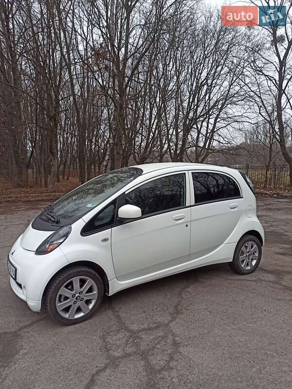 Хетчбек Mitsubishi i-MiEV 2011 в Вінниці