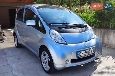 Хетчбек Mitsubishi i-MiEV 2015 в Хмельницькому