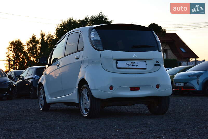 Хэтчбек Mitsubishi i-MiEV 2011 в Луцке