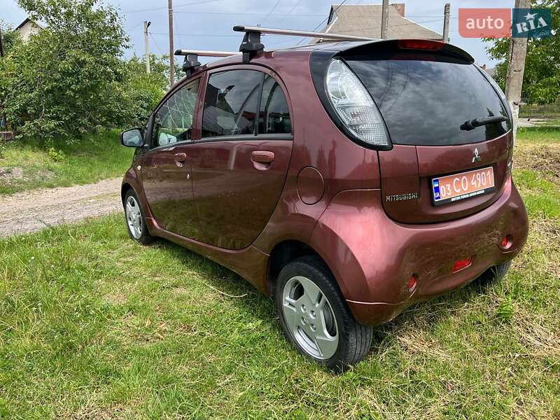 Хэтчбек Mitsubishi i-MiEV 2014 в Луцке