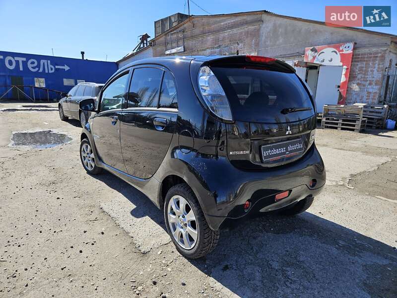 Хэтчбек Mitsubishi i-MiEV 2010 в Шостке