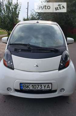 Хетчбек Mitsubishi i-MiEV 2011 в Рівному