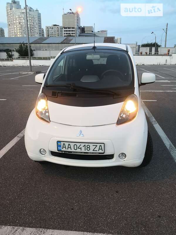 Mitsubishi i-MiEV 2011