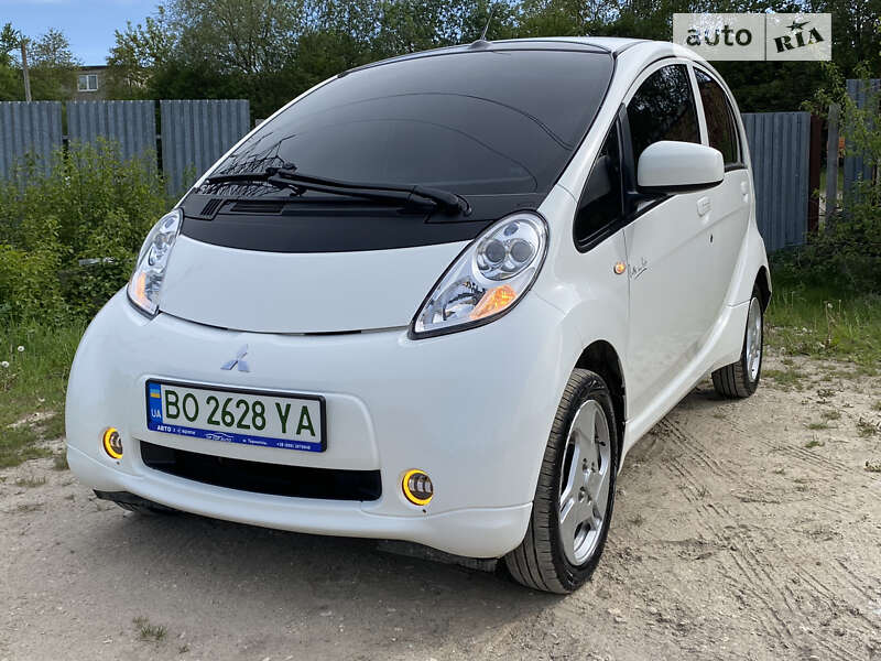 Хэтчбек Mitsubishi i-MiEV 2015 в Тернополе