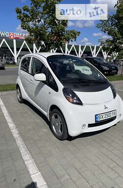 Хетчбек Mitsubishi i-MiEV 2011 в Хмельницькому