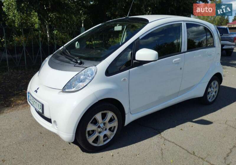 Mitsubishi i-MiEV 2012