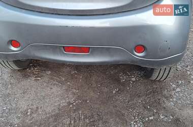 Хэтчбек Mitsubishi i-MiEV 2010 в 