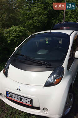 Хетчбек Mitsubishi i-MiEV 2011 в Рівному