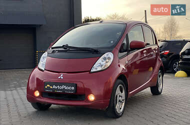 Хэтчбек Mitsubishi i-MiEV 2013 в 