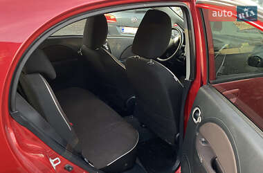 Хэтчбек Mitsubishi i-MiEV 2013 в 