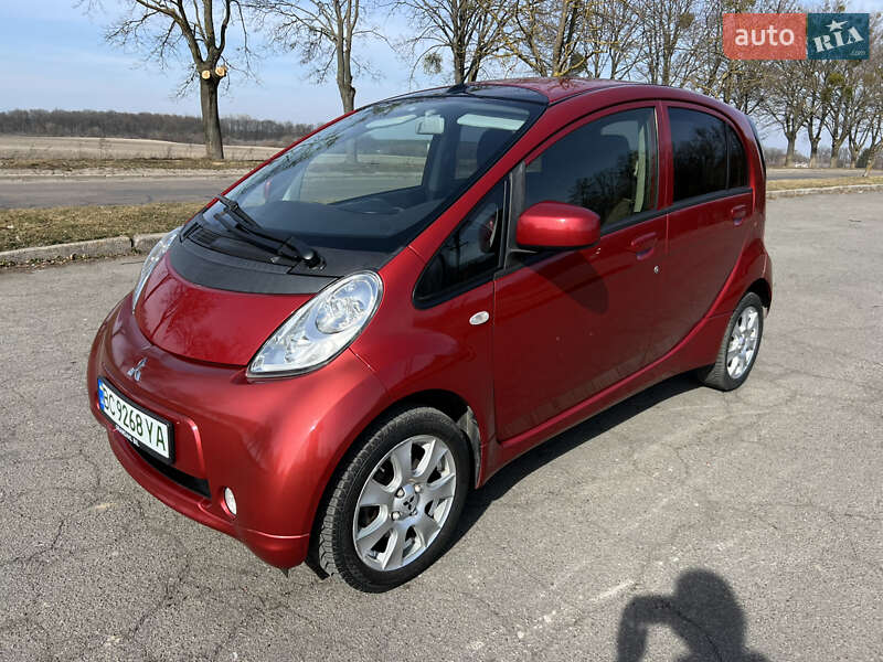 Хэтчбек Mitsubishi i-MiEV 2015 в Владимире