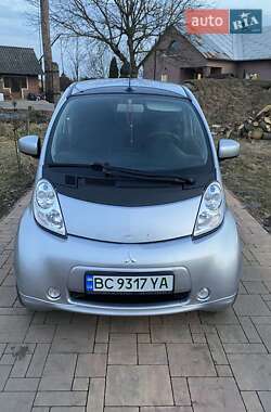 Хэтчбек Mitsubishi i-MiEV 2014 в 