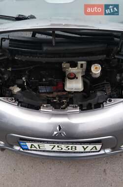 Хэтчбек Mitsubishi i-MiEV 2011 в 