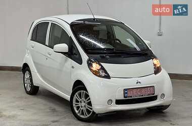Хэтчбек Mitsubishi i-MiEV 2011 в 