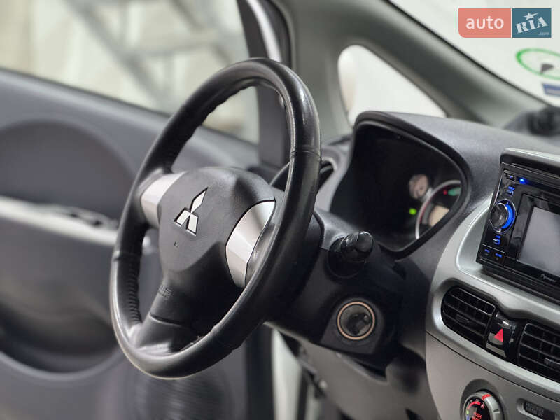 Хэтчбек Mitsubishi i-MiEV 2011 в Тернополе