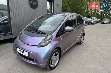 Хэтчбек Mitsubishi i-MiEV 2010 в 