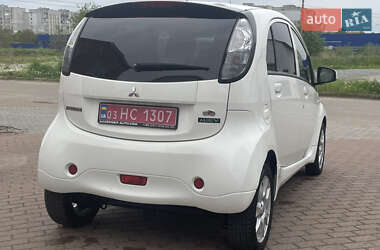 Хетчбек Mitsubishi i-MiEV 2015 в 